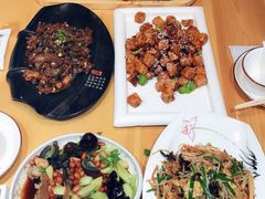 -肘子酥·天津菜·特色捞面(德云社店)
