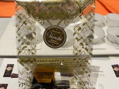 -VENCHI 闻绮(北京国贸商城店)