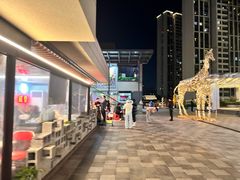 -瑞虹新天地月亮湾