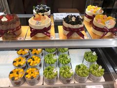 -花花卷卷·鲜食蛋糕(静安久光百货店)