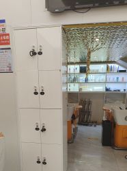 -豪斯塔美发连锁