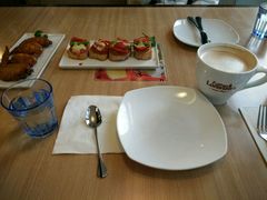 -必胜客(上海新南方商城PH店)