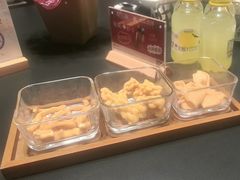 -忆江南·临江鱼馆