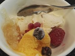 -圣丰索菲特·2 On 988 Café 自助餐厅