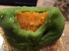 蛋黄肉松青团-沈大成(城隍庙店)