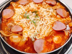 -三清洞摩西韩式年糕火锅(威高广场店)