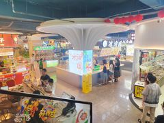 -五四MALL美食广场