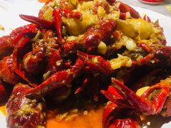 招牌油焖大虾-美膳居川菜馆油焖大虾烧烤(卓刀泉店)