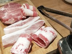 -江南猪肉商会无限续吃(弘大店)