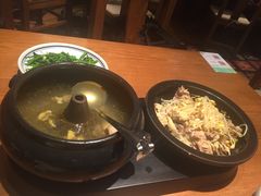 -云海肴·汽锅鸡·云南菜(天山百盛优客店)