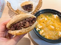 驴肉火烧-闫家驴肉老店(华电一校店)