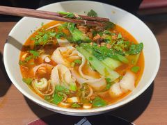 -顺溜·手工刀削面·黑金店(铜锣湾店)