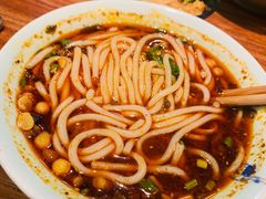 -兵哥豌豆面(雅颂居店)