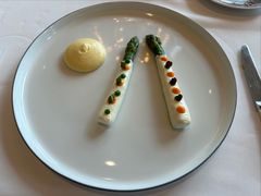法国青芦笋伴烟肉及龙蒿酱-Caprice(香港四季酒店)