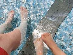 -涨巢·潮玩水疗局