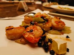 干葱榄角爆明虾球-御宝轩(益丰·外滩源店)