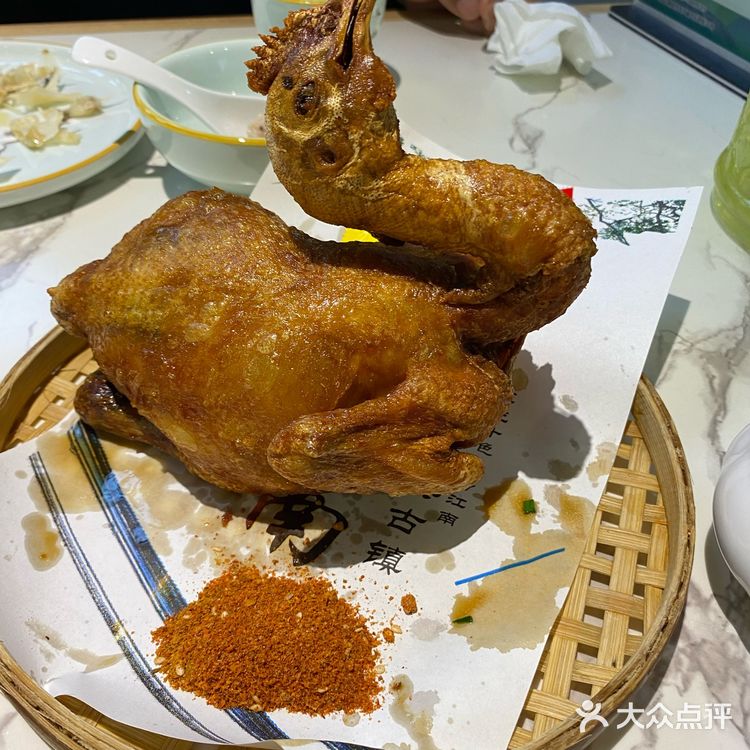 游秦淮河，吃淮扬菜，最爱这颗狮子头。