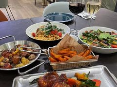 -théATRE茶聚场·餐厅(环球金融中心店)