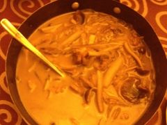 小鸡炖蘑菇-亚龙湾红树林度假酒店御粤阁