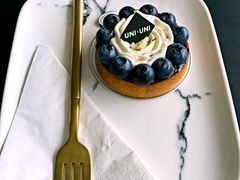 -UNI UNI(环亚凯瑟琳店)