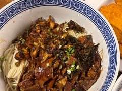 -沪西老弄堂面馆(定西路店)