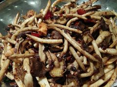 干锅茶树菇-萧记三鲜烩面(郑汴路店)