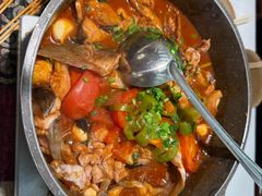 -刘姐啤酒鱼民族演艺餐厅(西街总店)