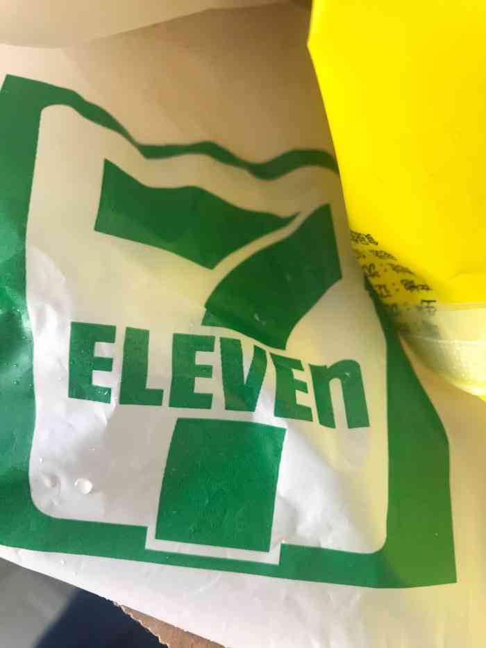 7eleven(安立路店)-"seven店还是很多的,这家711位于洛.