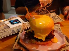瀑布熔岩牛肉堡-牛纽塔·牛人堡(群众路店)
