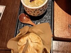 -银米·云南传统过桥米线(双廊黑金冠店)