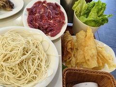 -唔品潮汕自助牛肉火锅(洪文店)