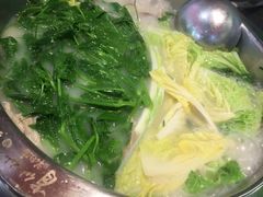 -肖仙仙羊肉汤·始于1996年(郫都店)