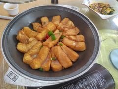 -二厨·吊桥小院·脆皮烧鸡公·本地农家菜(沿江西路店)