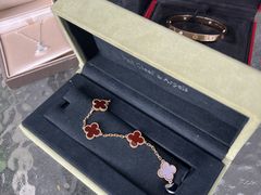 -聚云奢二手奢侈品黄金手表包包回收·中古店(三里屯总店)