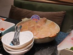 -得意咚瓜·顺德鱼生·冬瓜火锅(深圳首店)