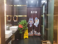 -靓虾二哥长沙地标小龙虾(五一广场店)