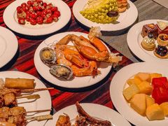 -广州万富希尔顿酒店·感趣自助餐厅·金秋蟹宴生蚝海鲜刺身