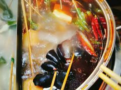 鸳鸯锅-三番火辣串串香(总店)