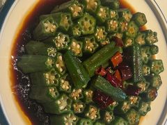 -八府香鸭·啫啫煲(华山路店)