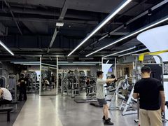 -超鹿运动(五四路恒力城店)