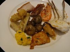 -圣丰索菲特·2 On 988 Café 自助餐厅