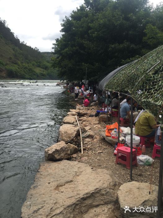 苗王谷风景区图片