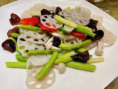 -上海小南国(仲盛世界商城店)