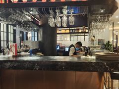 -醉辉皇上海之巅(上海中心大厦店)