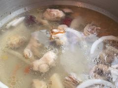 -喃喃椰·糟粕醋·椰子鸡火锅(七堡花园店)