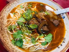 -金杨拉面王小吃面馆·牛三宝面·红烧牛肉粉