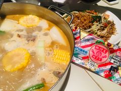 -肥仔文澳门猪骨煲(南京西路店)