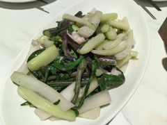 清炒洪山菜苔-楚山晓·湖北菜(武汉光谷K11店)