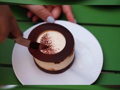 -潮一不贰·法式甜品·生日蛋糕·西式简餐(外滩店)