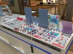 -美式眼镜·授权蔡司.依视路.尼康.豪雅.明月(南翔印象城店)